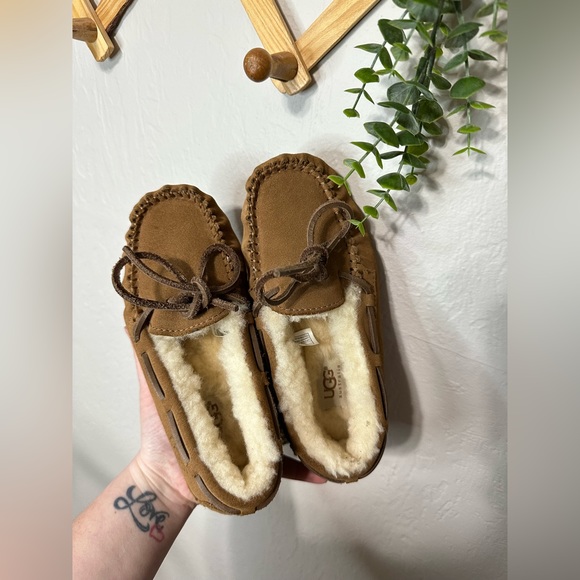 Ugg Dakota Chesnut Slippers Size 31 (1) - Picture 3 of 5